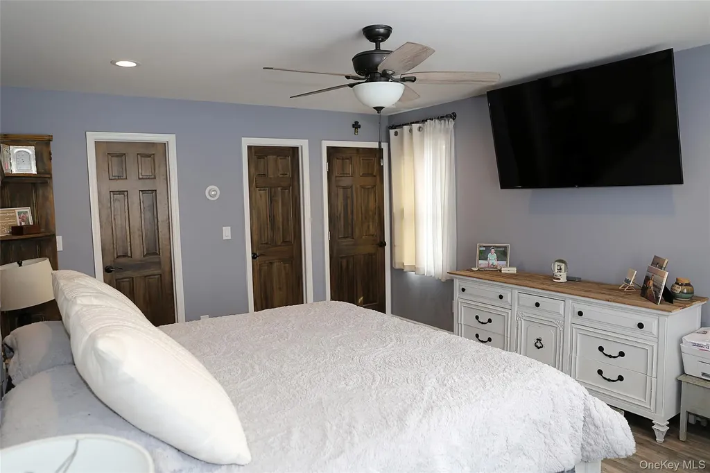 1300 Lakeside Drive Wantagh NY 11793
