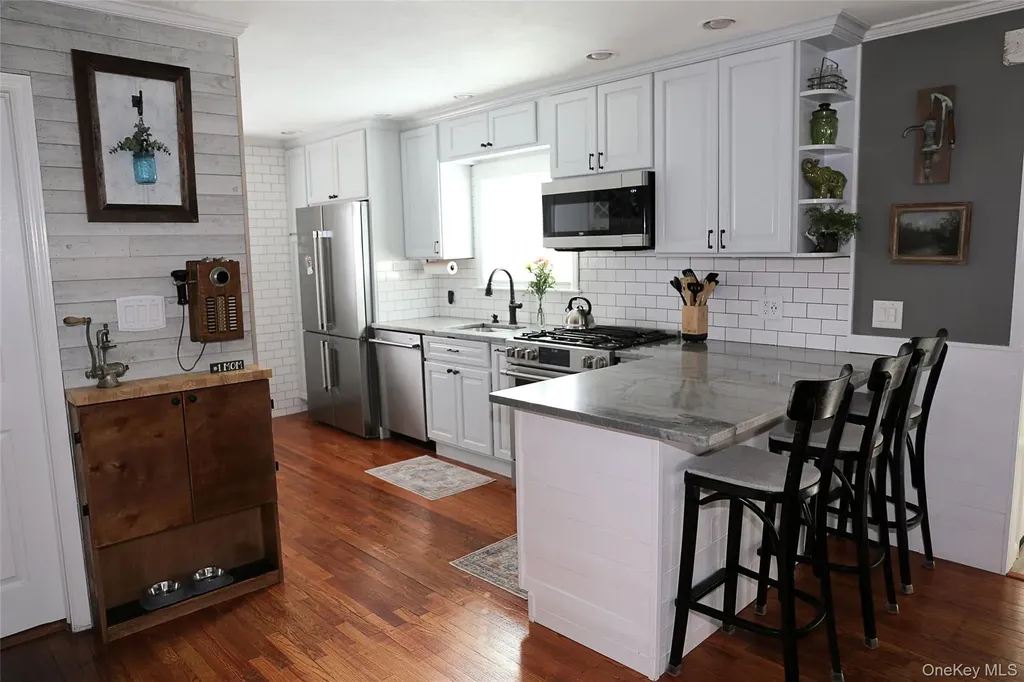 1300 Lakeside Drive Wantagh NY 11793