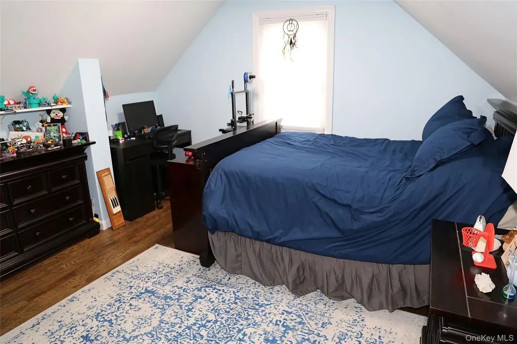 1300 Lakeside Drive Wantagh NY 11793