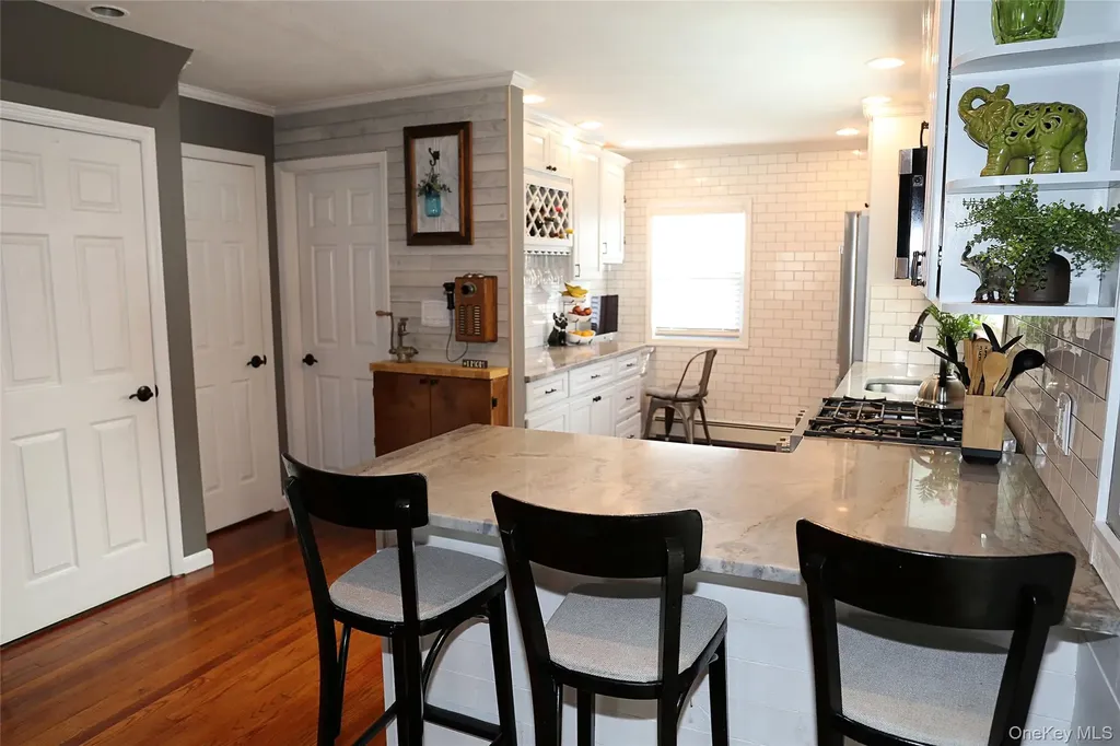 1300 Lakeside Drive Wantagh NY 11793