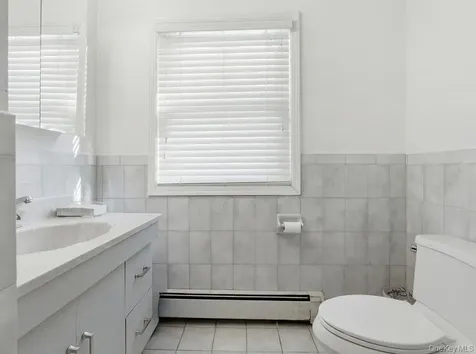 164-14 85th Street Howard Beach NY 11414