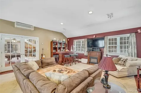 49 Woodcrest Drive Hopewell Junction NY 12533
