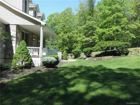 49 Woodcrest Drive Hopewell Junction NY 12533