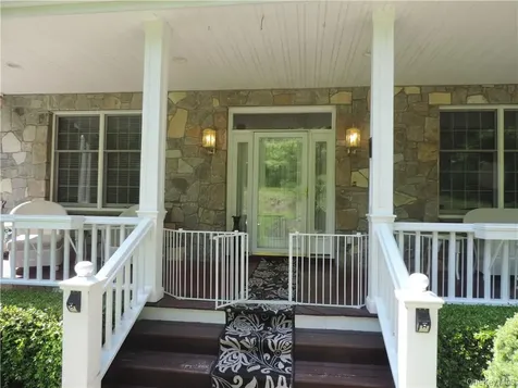 49 Woodcrest Drive Hopewell Junction NY 12533