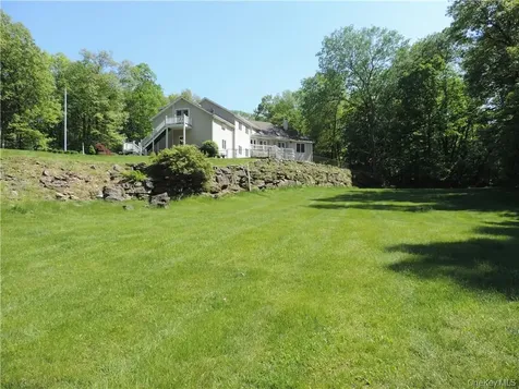 49 Woodcrest Drive Hopewell Junction NY 12533