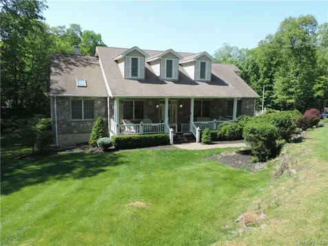 49 Woodcrest Drive Hopewell Junction NY 12533