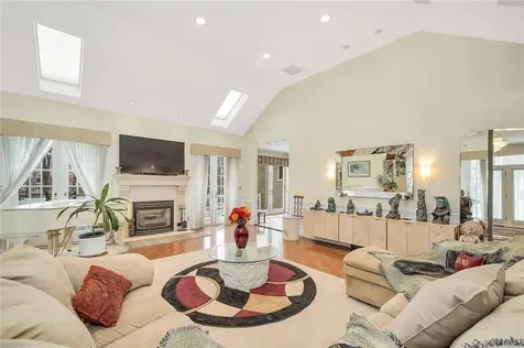 49 Woodcrest Drive Hopewell Junction NY 12533