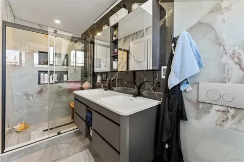 719 Wilmot Road Scarsdale NY 10583