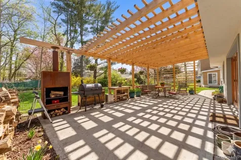 719 Wilmot Road Scarsdale NY 10583