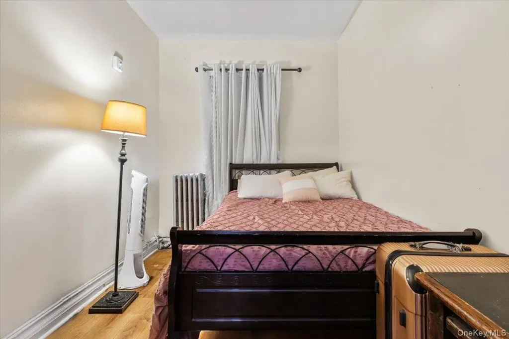 729 Taylor Avenue Bronx NY 10473