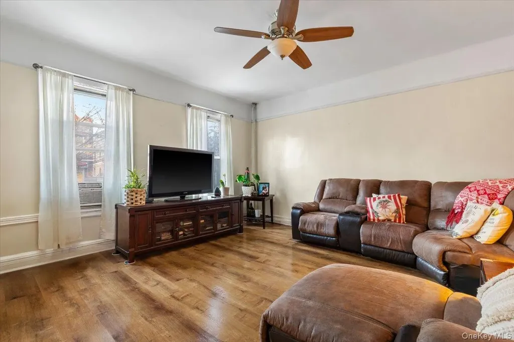 729 Taylor Avenue Bronx NY 10473