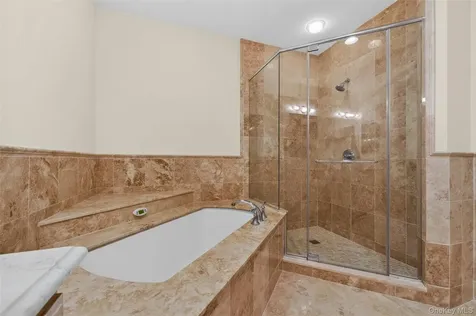 319 Trump Park Shrub Oak NY 10588