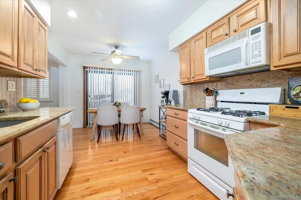 210 Westend Avenue Freeport NY 11520