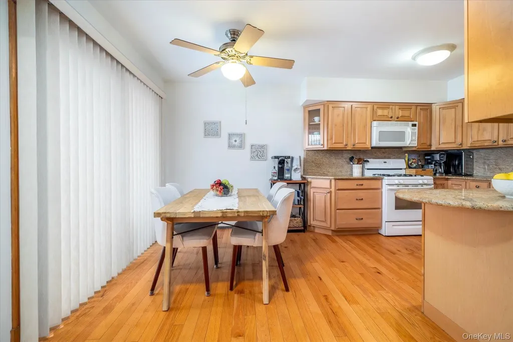 210 Westend Avenue Freeport NY 11520