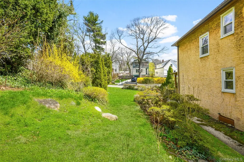 10 Harrison Drive Larchmont NY 10538