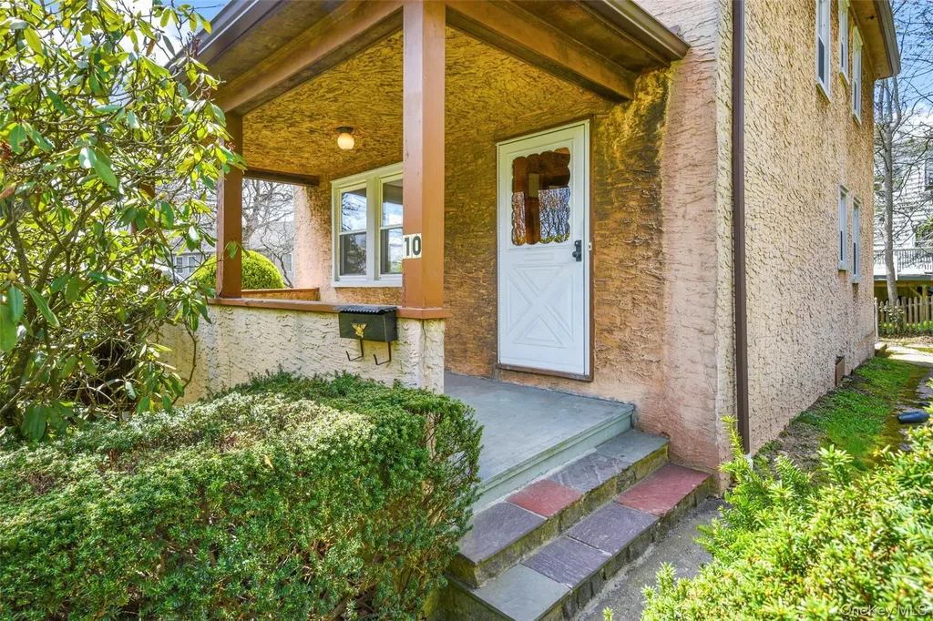 10 Harrison Drive Larchmont NY 10538