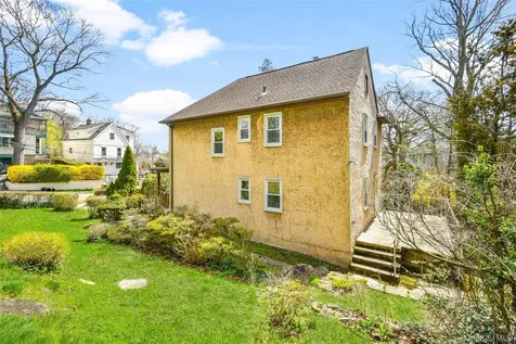 10 Harrison Drive Larchmont NY 10538