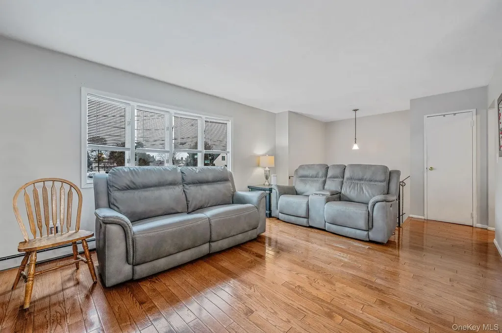 94 Harrison Avenue Bethpage NY 11714