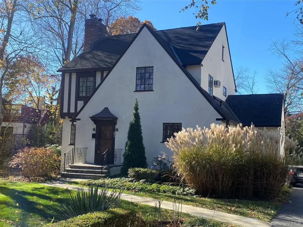 36 Farley Road Scarsdale NY 10583
