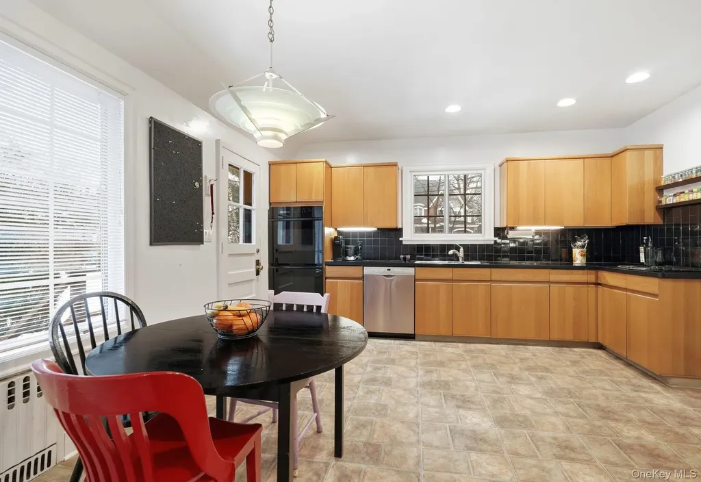 36 Farley Road Scarsdale NY 10583