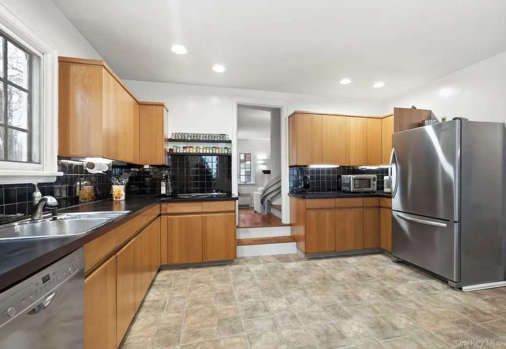 36 Farley Road Scarsdale NY 10583