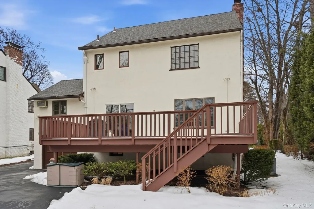 36 Farley Road Scarsdale NY 10583