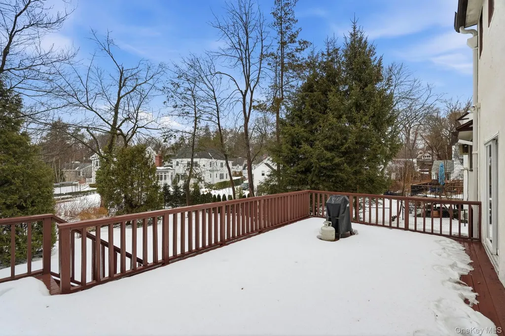 36 Farley Road Scarsdale NY 10583