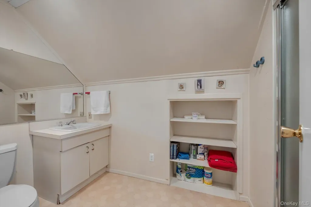 67 Maple Drive New Hyde Park NY 11040