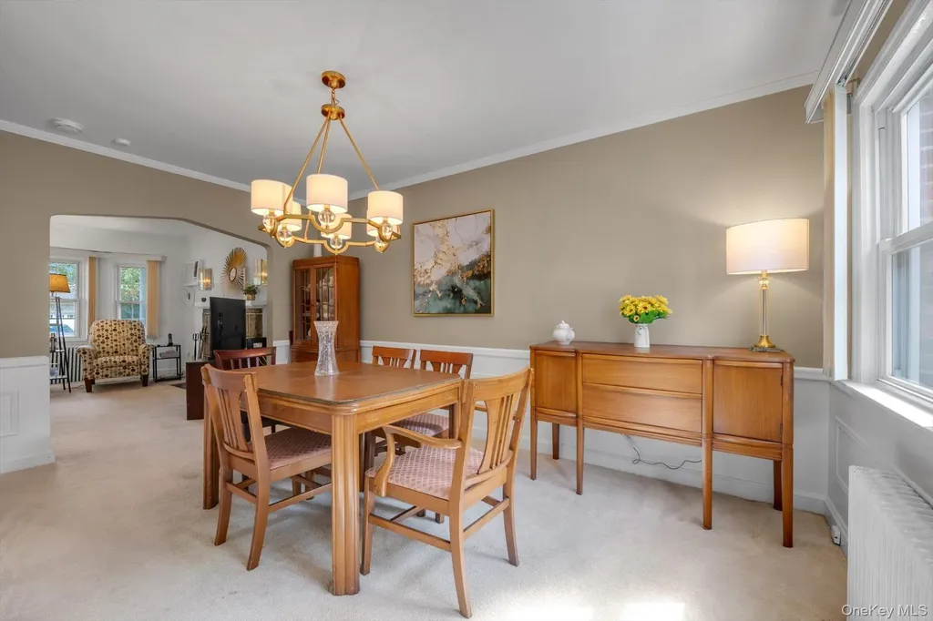 67 Maple Drive New Hyde Park NY 11040