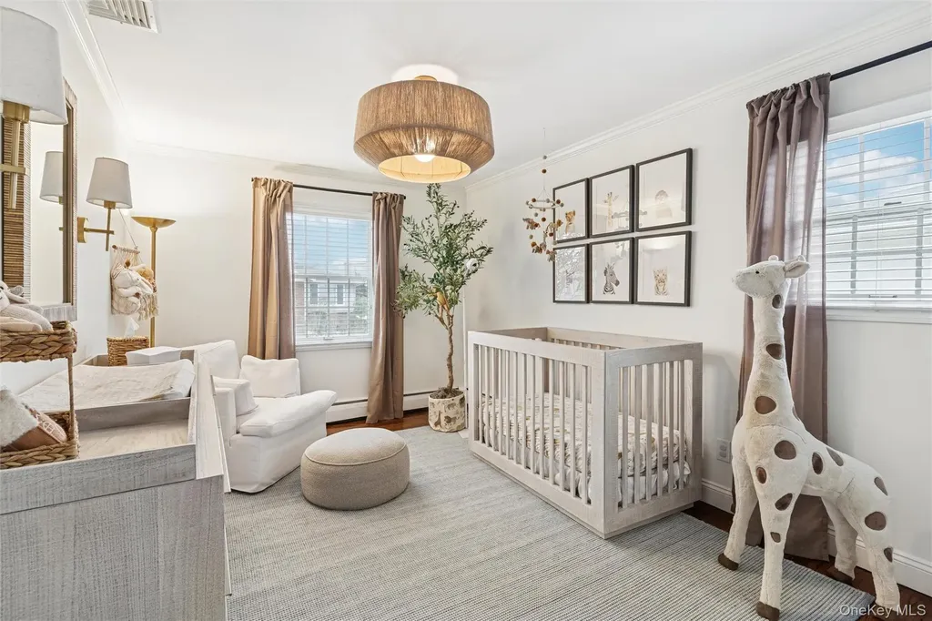 1827 Glenn Lane Merrick NY 11566