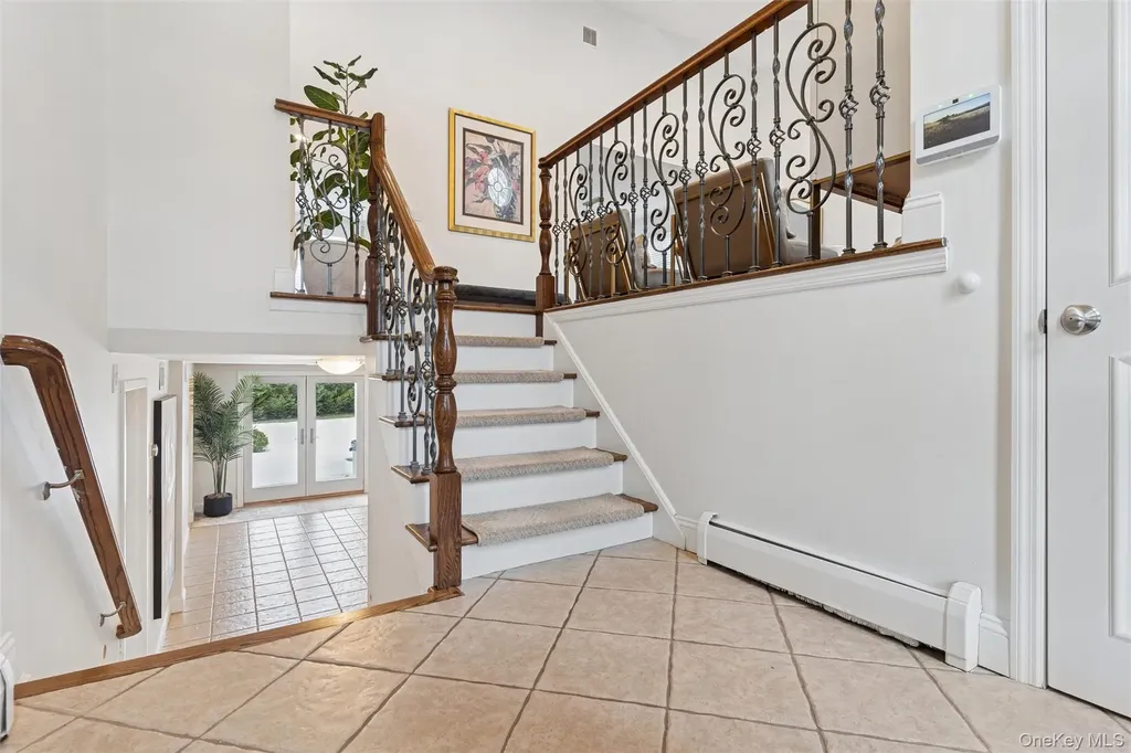 1827 Glenn Lane Merrick NY 11566