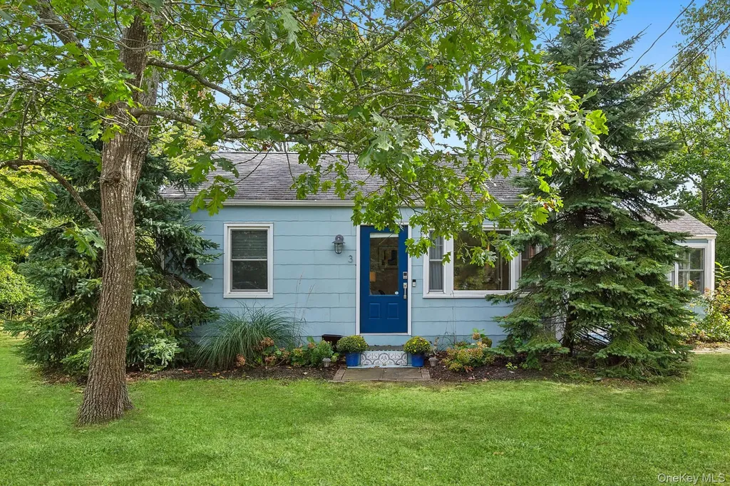 East Quogue NY 11942