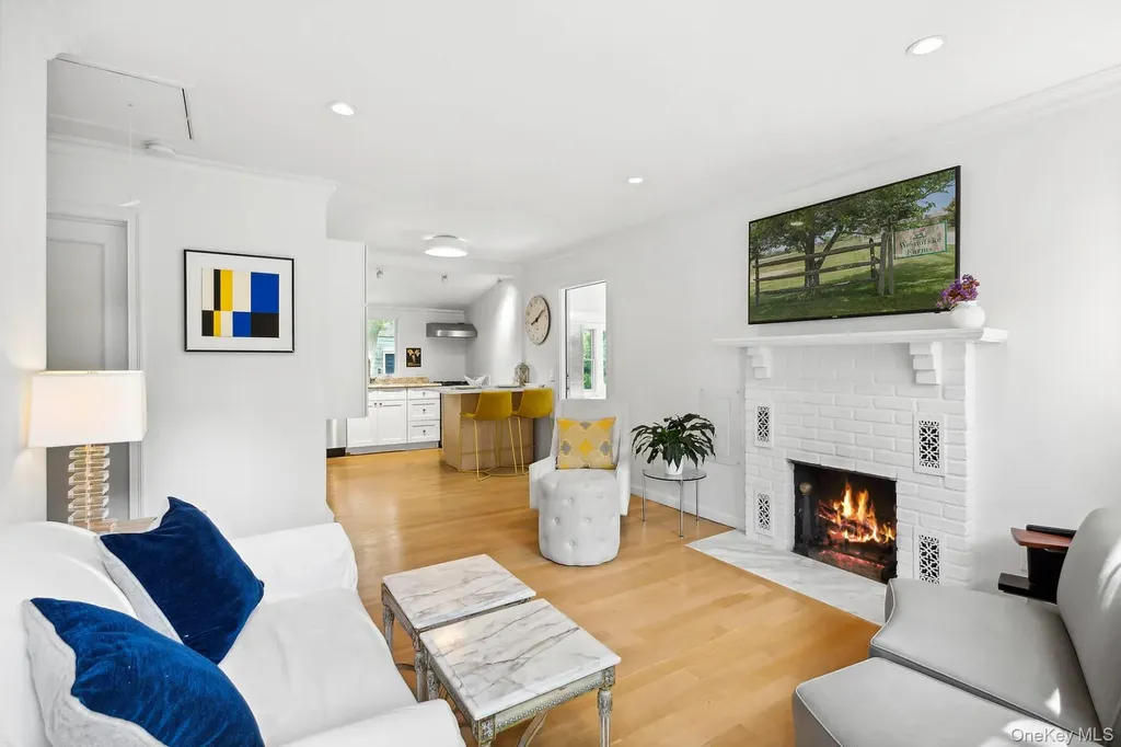 East Quogue NY 11942