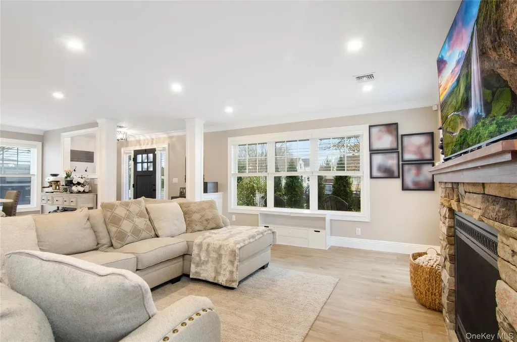 41 Weidner Avenue Oceanside NY 11572