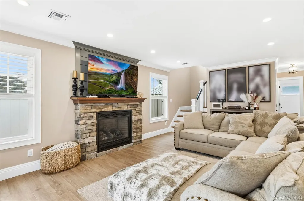 41 Weidner Avenue Oceanside NY 11572