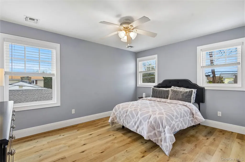 41 Weidner Avenue Oceanside NY 11572