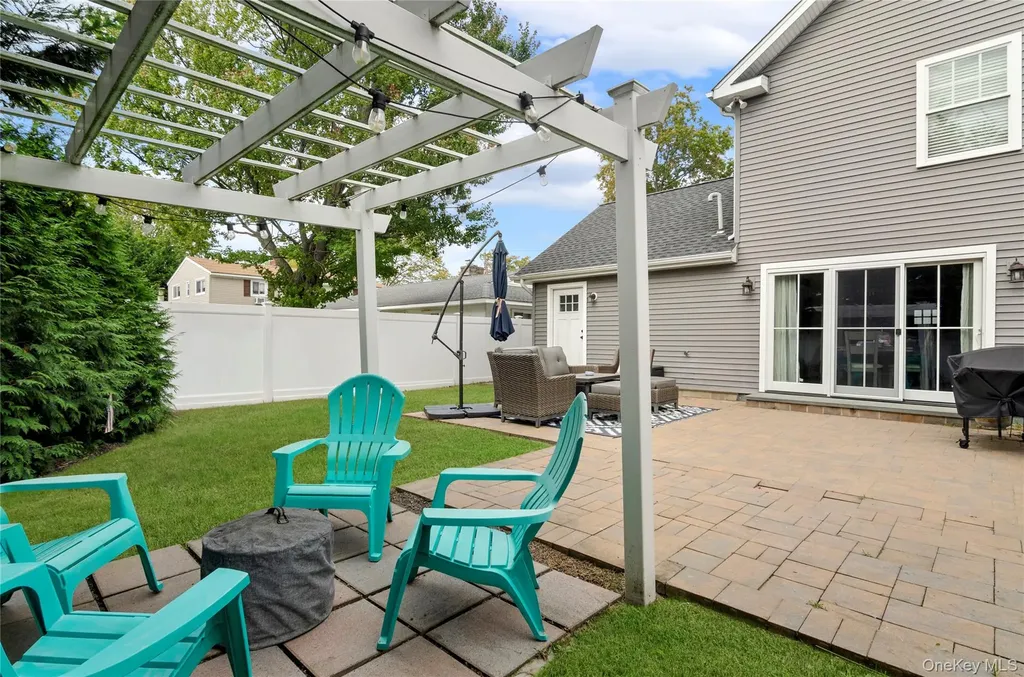 41 Weidner Avenue Oceanside NY 11572