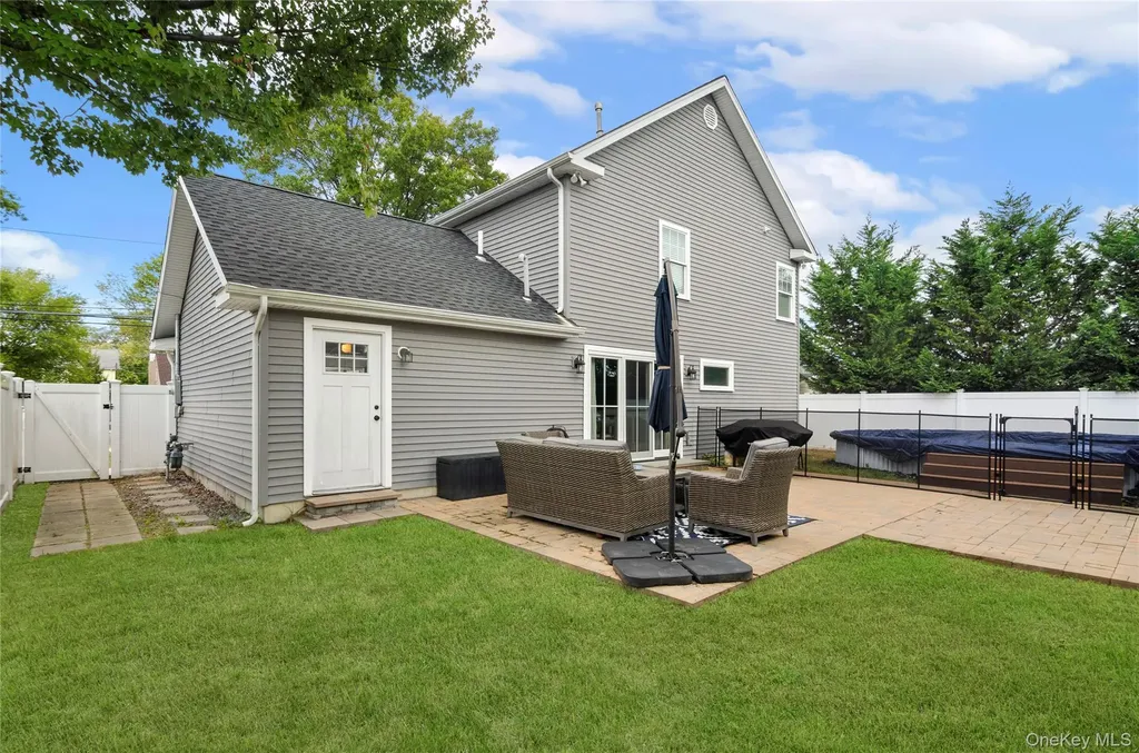 41 Weidner Avenue Oceanside NY 11572