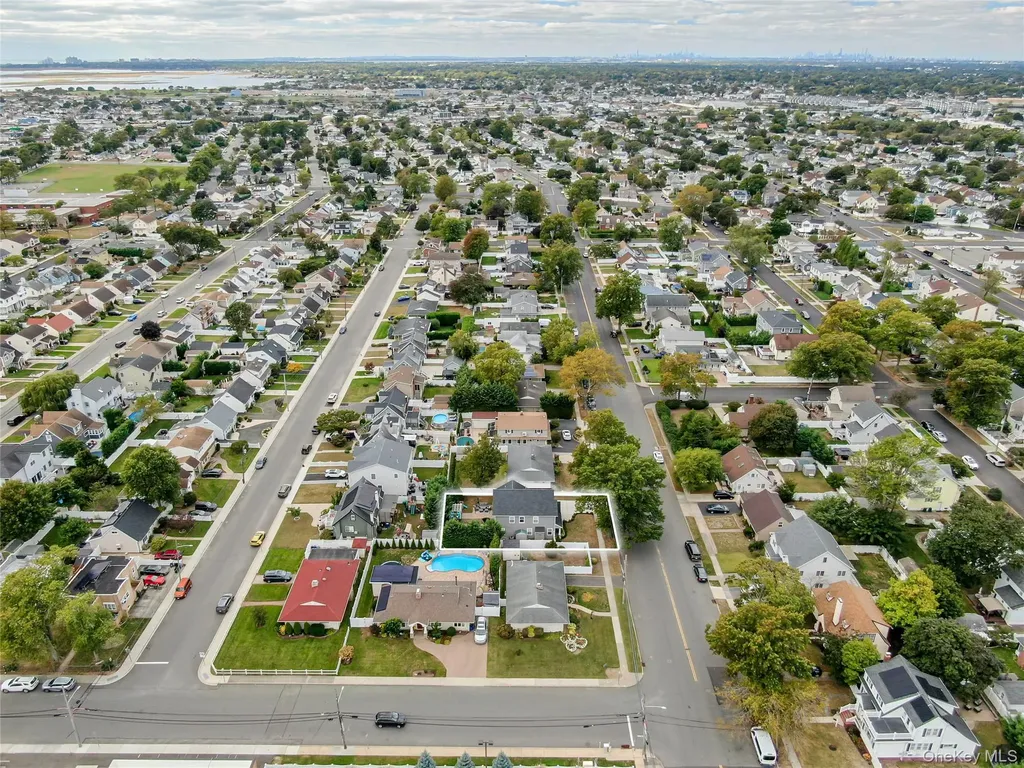 41 Weidner Avenue Oceanside NY 11572