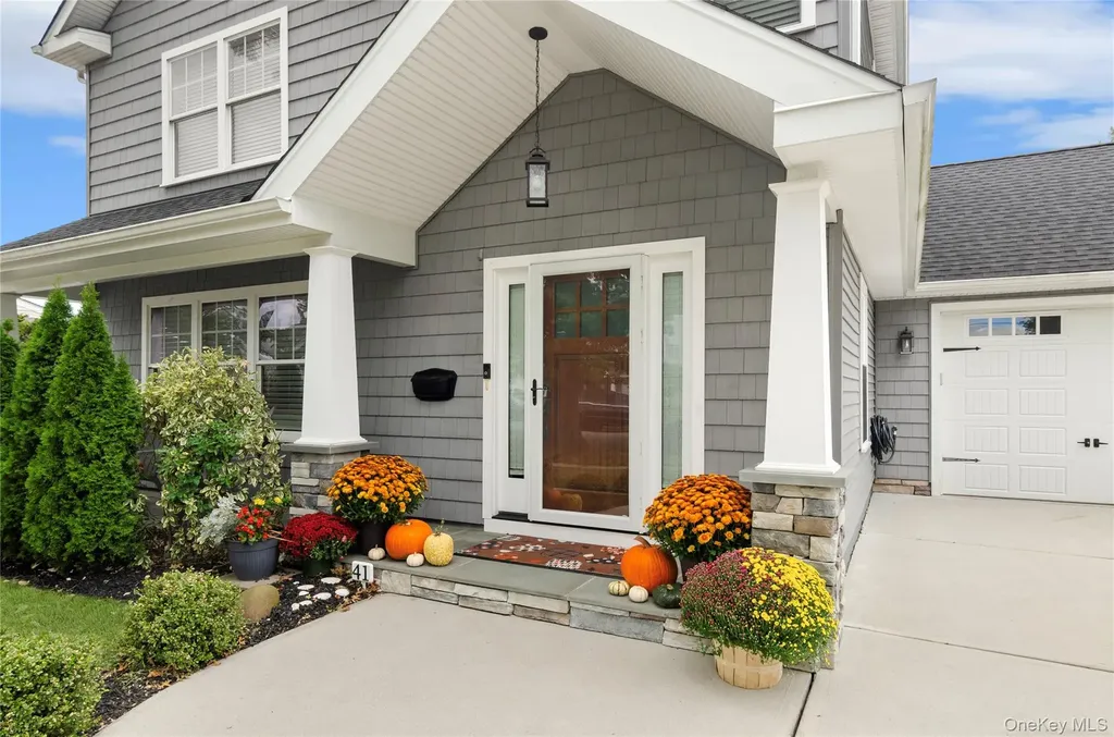 41 Weidner Avenue Oceanside NY 11572