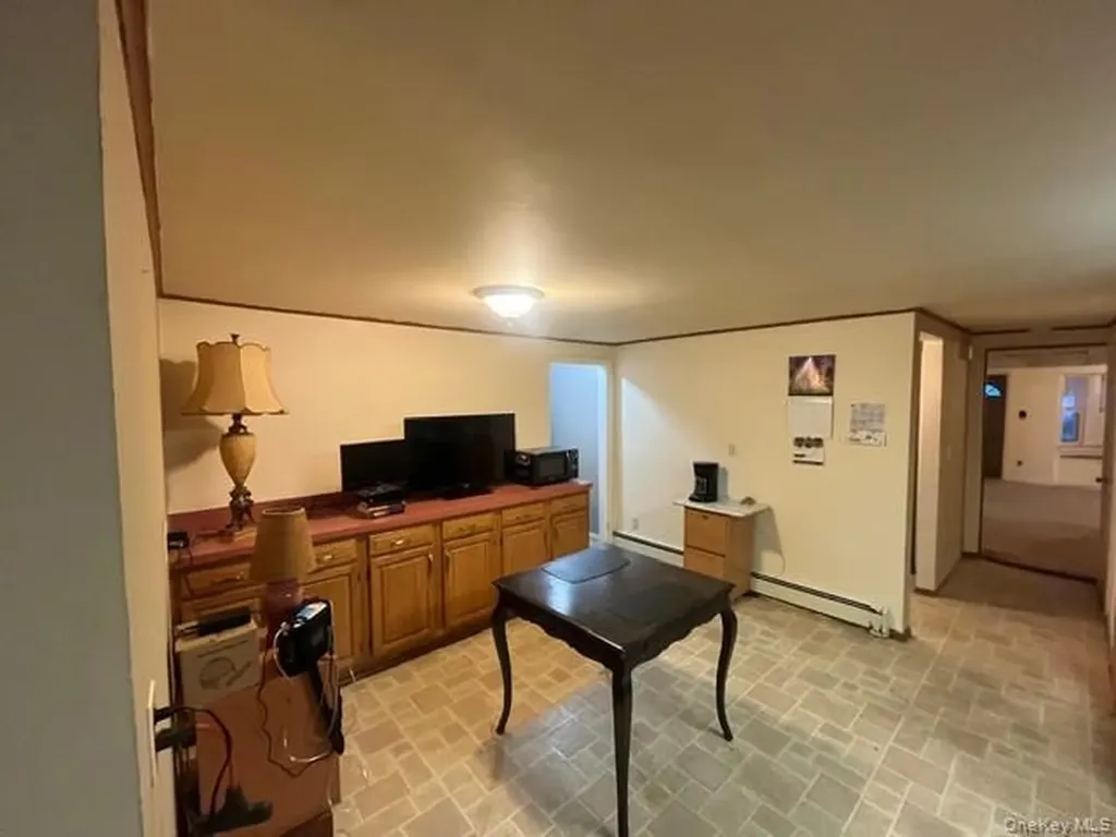 178 Adirondack Drive Selden NY 11784