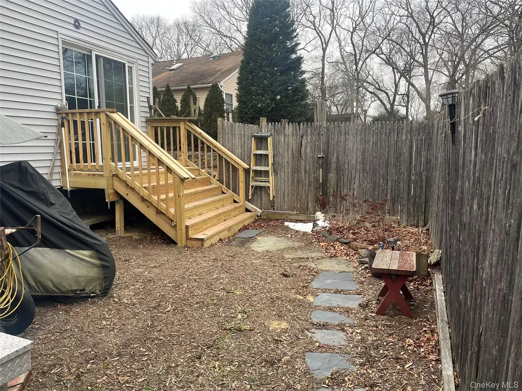 178 Adirondack Drive Selden NY 11784