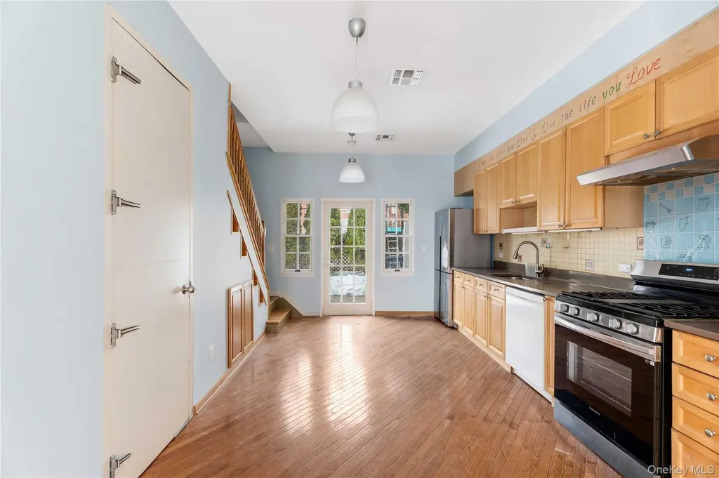 43 Pierce Street Staten Island NY 10304
