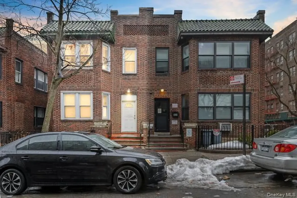 123 W 197th Street Bronx NY 10468