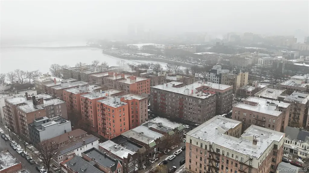 123 W 197th Street Bronx NY 10468