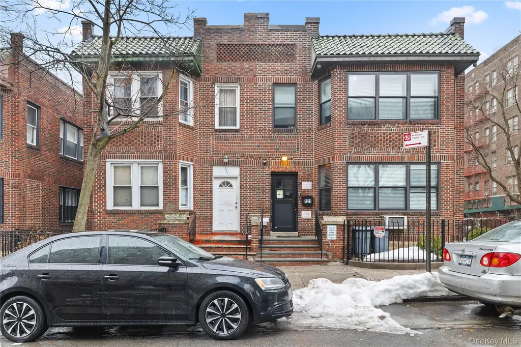 123 W 197th Street Bronx NY 10468