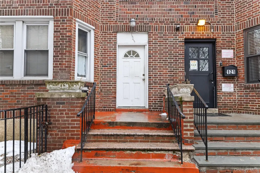 123 W 197th Street Bronx NY 10468