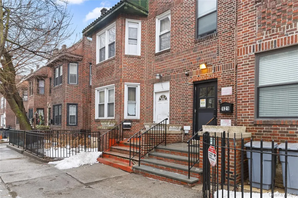 123 W 197th Street Bronx NY 10468