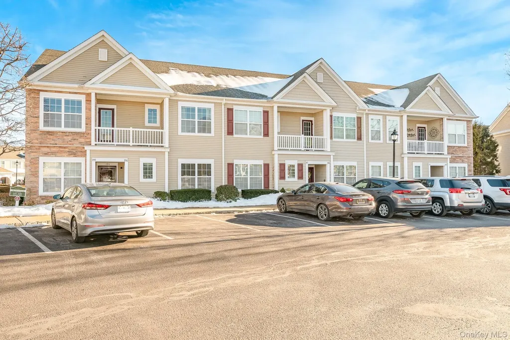 196 Somerset Drive Massapequa NY 11758