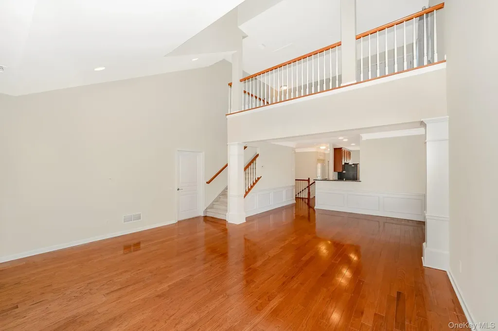 196 Somerset Drive Massapequa NY 11758